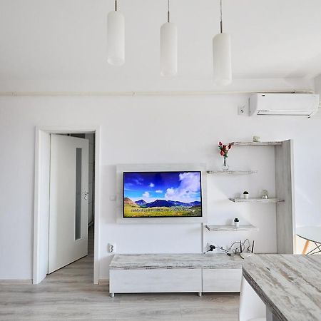 Alessandro Home 9 Luxury Centru Palas Mall Iasi Moldovei 30 Экстерьер фото